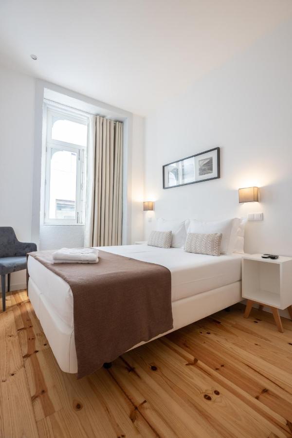 Mystay Porto Batalha Bagian luar foto